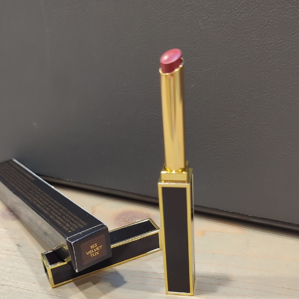 Tom Ford Slim Lip Color Shine 153 Velvet Tux